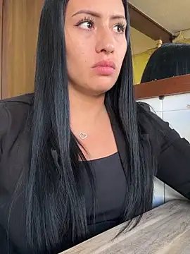 Snapshot of Sara_luna_ chatting on February 20, 2026, 8:11 pm Sara luna online show from February 20, 2026, 8:11 pm