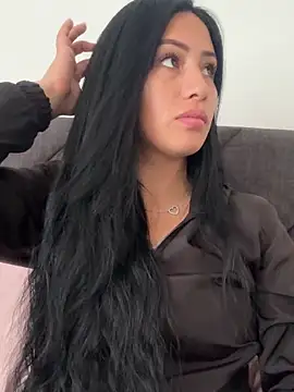 Snapshot of Sara_luna_ chatting on March 5, 2026, 4:25 pm Sara luna online show from March 5, 2026, 4:25 pm