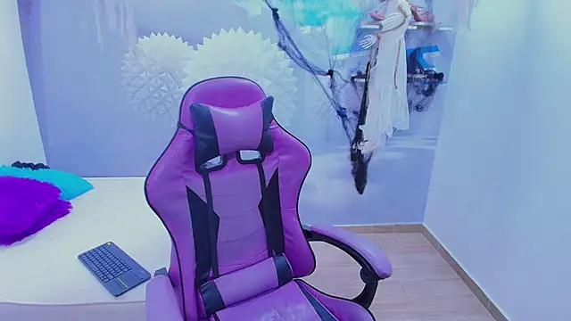 Snapshot of DEMI_LEED chatting on November 1, 2025, 12:32 pm DEMI LEED online show from November 1, 2025, 12:32 pm