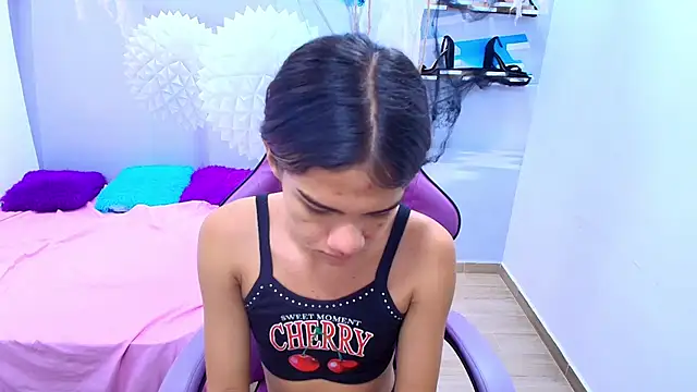 Snapshot of DEMI_LEED chatting on October 15, 2025, 12:24 pm DEMI LEED online show from October 15, 2025, 12:24 pm