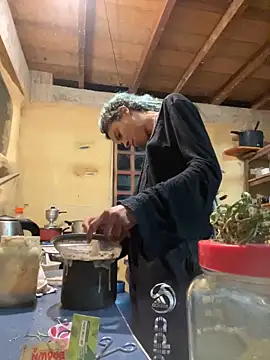 sammoura01 online show from September 15, 2025, 10:10 pm