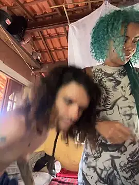 Snapshot of sammoura01 chatting on November 17, 2025, 11:47 am sammoura01 online show from November 17, 2025, 11:47 am