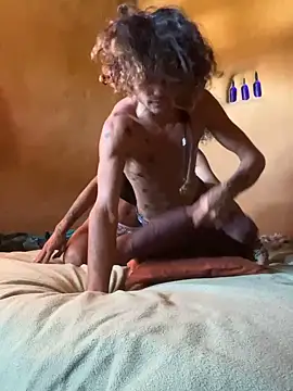 sammoura01 online show from January 16, 2025, 6:27 pm