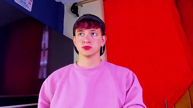 GabyThoms online show from December 20, 2025, 10:23 pm