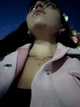 Snapshot of Isabella_Delight_ chatting on February 1, 2025, 11:37 pm Isabella Delight online show from February 1, 2025, 11:37 pm