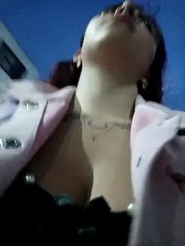 Snapshot of Isabella_Delight_ chatting on February 10, 2025, 11:34 pm Isabella Delight online show from February 10, 2025, 11:34 pm