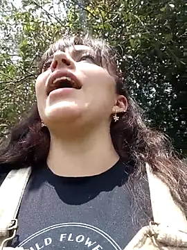 Snapshot of Isabella_Delight_ chatting on March 9, 2025, 6:32 pm Isabella Delight online show from March 9, 2025, 6:32 pm