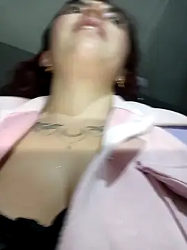 Snapshot of Isabella_Delight_ chatting on February 11, 2025, 8:10 pm Isabella Delight online show from February 11, 2025, 8:10 pm