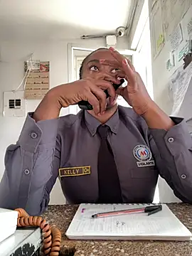 Snapshot of CiaraEbony chatting on April 5, 2026, 8:59 pm CiaraEbony online show from April 5, 2026, 8:59 pm