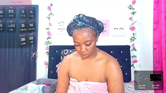 Snapshot of CiaraEbony chatting on March 19, 2026, 1:05 am CiaraEbony online show from March 19, 2026, 1:05 am