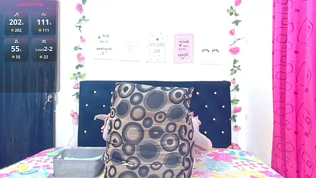 Snapshot of CiaraEbony chatting on March 6, 2026, 12:05 am CiaraEbony online show from March 6, 2026, 12:05 am