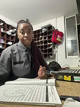 CiaraEbony online show from May 27, 2026, 12:20 am