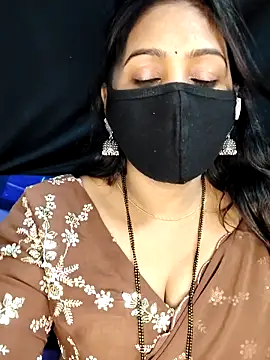 Monalisha G online show from April 5, 2026, 9:10 pm