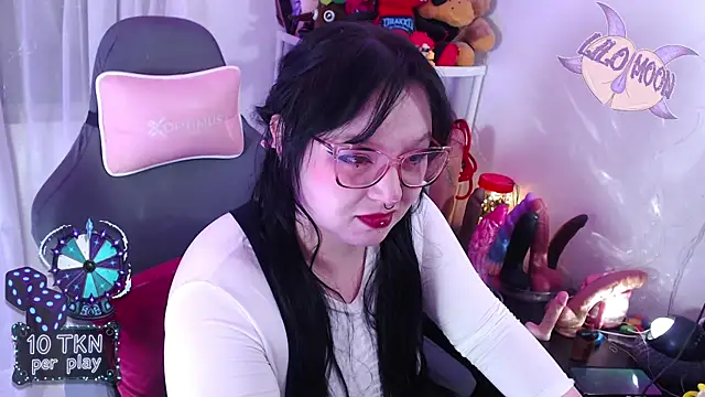 LiloMoon69 online show from January 9, 2026, 7:21 pm