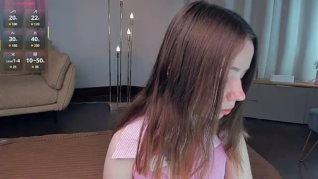 DominikaElis online show from May 18, 2026, 8:13 pm