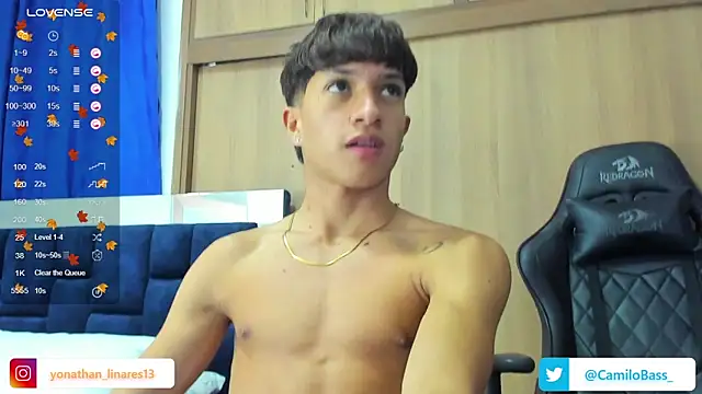 Snapshot of _CamiloBass chatting on February 16, 2025, 1:47 am  CamiloBass online show from February 16, 2025, 1:47 am