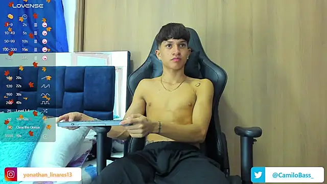 Snapshot of _CamiloBass chatting on February 20, 2025, 1:57 am  CamiloBass online show from February 20, 2025, 1:57 am