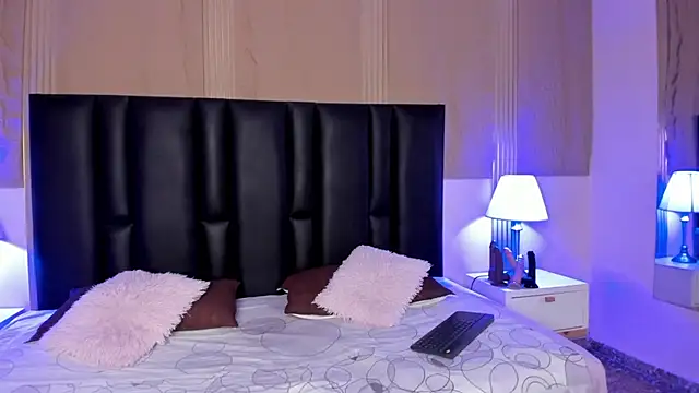 Snapshot of Milf_meli chatting on December 5, 2025, 7:12 pm Milf meli online show from December 5, 2025, 7:12 pm