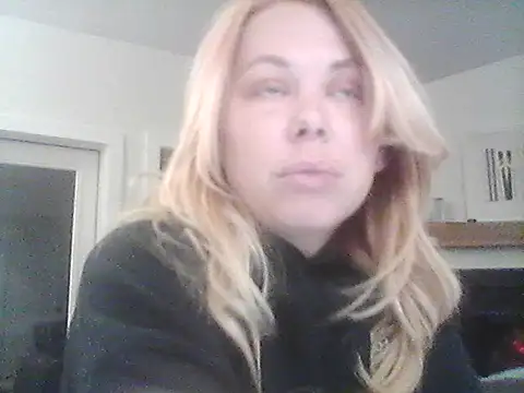 Snapshot of burrkitty chatting on October 8, 2025, 5:31 am burrkitty online show from October 8, 2025, 5:31 am