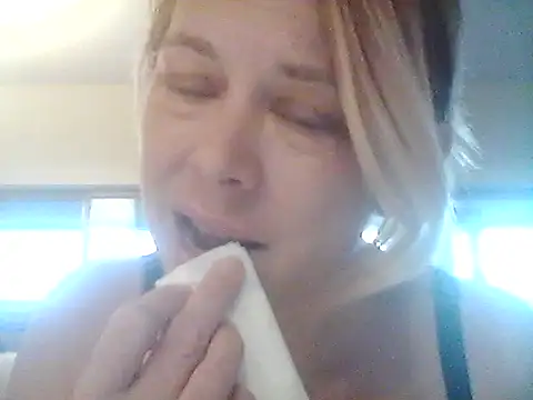 Snapshot of burrkitty chatting on October 9, 2025, 11:49 pm burrkitty online show from October 9, 2025, 11:49 pm