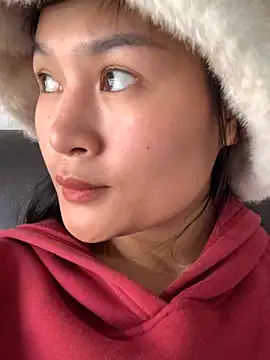 Snapshot of Zeni_fer chatting on January 5, 2025, 2:49 am Zeni fer online show from January 5, 2025, 2:49 am