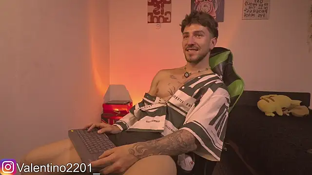 Valentino Xander online show from May 16, 2026, 1:59 am