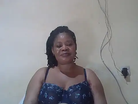 Snapshot of ANALQUEEN4 chatting on April 25, 2026, 2:58 pm ANALQUEEN4 online show from April 25, 2026, 2:58 pm