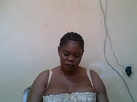 Snapshot of ANALQUEEN4 chatting on March 27, 2026, 8:26 am ANALQUEEN4 online show from March 27, 2026, 8:26 am