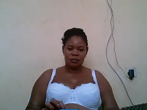 Snapshot of ANALQUEEN4 chatting on October 20, 2025, 6:59 am ANALQUEEN4 online show from October 20, 2025, 6:59 am