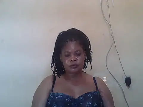 Snapshot of ANALQUEEN4 chatting on May 15, 2026, 2:48 pm ANALQUEEN4 online show from May 15, 2026, 2:48 pm