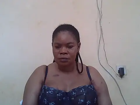 Snapshot of ANALQUEEN4 chatting on December 2, 2025, 6:15 am ANALQUEEN4 online show from December 2, 2025, 6:15 am