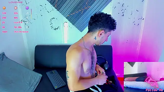 Piggy Eddy online show from November 23, 2025, 12:20 am