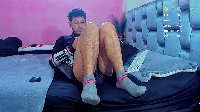 Piggy Eddy online show from March 5, 2025, 12:44 pm