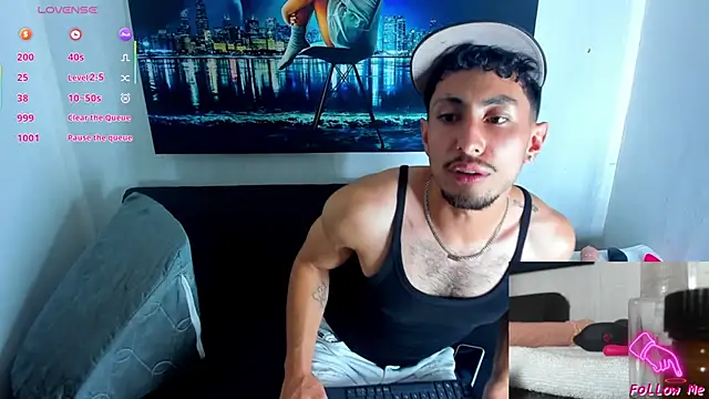 Piggy Eddy online show from September 14, 2025, 7:47 pm