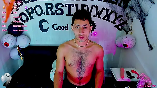 Piggy Eddy online show from November 3, 2025, 4:17 am