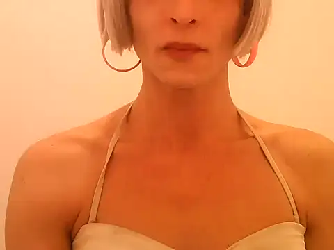 MissWendy online show from December 16, 2025, 7:29 pm