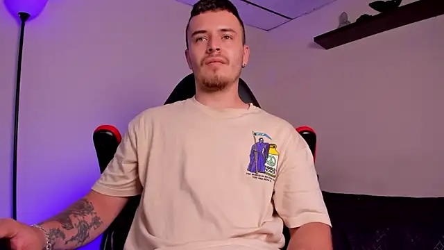 james connor2 online show from November 3, 2025, 7:17 pm