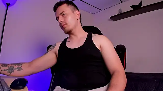 james connor2 online show from November 27, 2025, 7:47 pm