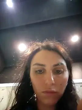 Snapshot of Izabella_Bella chatting on April 23, 2026, 1:57 pm Izabella Bella online show from April 23, 2026, 1:57 pm