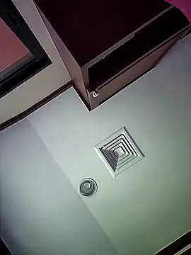 Izabella Bella online show from March 6, 2025, 7:03 am