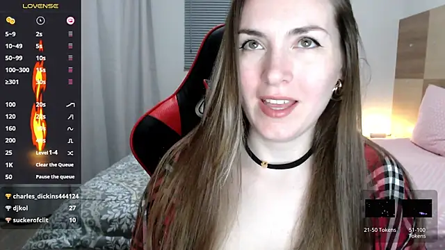 Snapshot of Naughty_Annn chatting on April 30, 2026, 8:57 pm Naughty Annn online show from April 30, 2026, 8:57 pm
