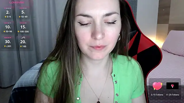 Snapshot of Naughty_Annn chatting on May 29, 2026, 2:28 am Naughty Annn online show from May 29, 2026, 2:28 am