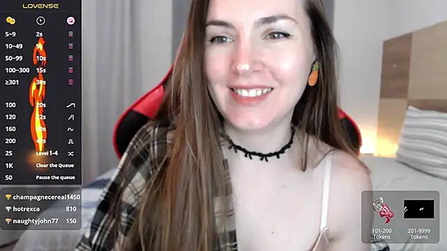 Snapshot of Naughty_Annn chatting on May 18, 2026, 4:07 am Naughty Annn online show from May 18, 2026, 4:07 am