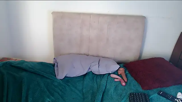 gatitaa777 online show from March 31, 2026, 1:02 pm