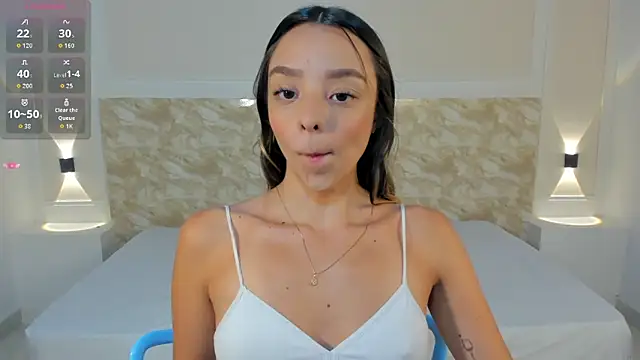 AliceRoss0 online show from October 10, 2025, 7:58 pm