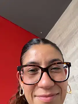 Snapshot of ValeriEvan chatting on May 22, 2026, 6:50 pm ValeriEvan online show from May 22, 2026, 6:50 pm