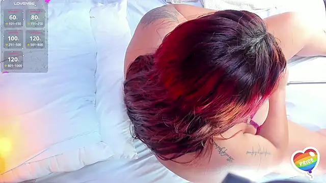 Amberluy online show from October 1, 2025, 8:24 pm