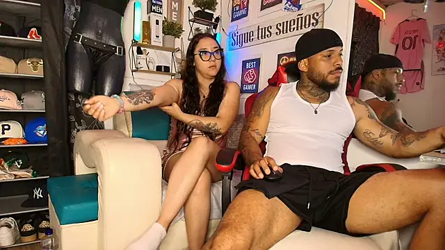 Leenar Key online show from April 3, 2026, 3:51 pm