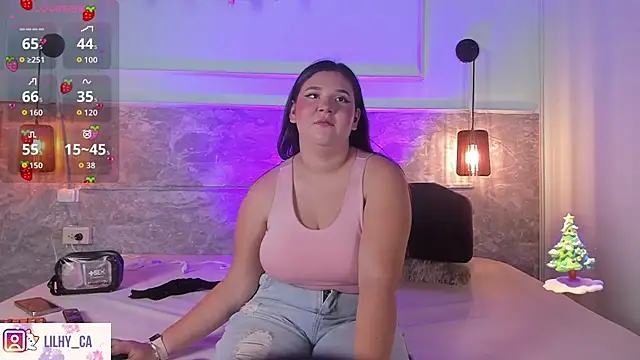 Snapshot of Wild_lilhy chatting on November 26, 2025, 7:58 pm Wild lilhy online show from November 26, 2025, 7:58 pm