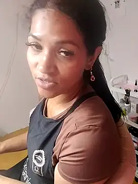 Snapshot of makennaa_ chatting on May 14, 2026, 2:08 am makennaa online show from May 14, 2026, 2:08 am